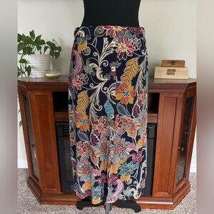 Lavish Multicolored Floral Women's Skirt - Size Medium